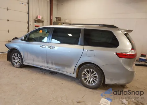 2018 Toyota Sienna Xle 8 Passenger z USA, uszkodzony, nr VIN 5TDYZ3DC7JS928336